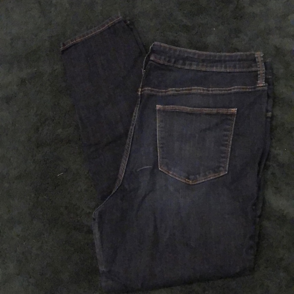 🧵Universal Thread dark blue high rise skinny stretchy jeans